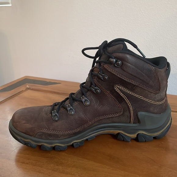 Ecco Dhaka Mid GoreTex Hiking Boot Size 41 main image 13